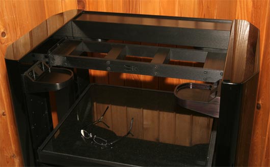 The HRS MXR with one turntable-support rail installed