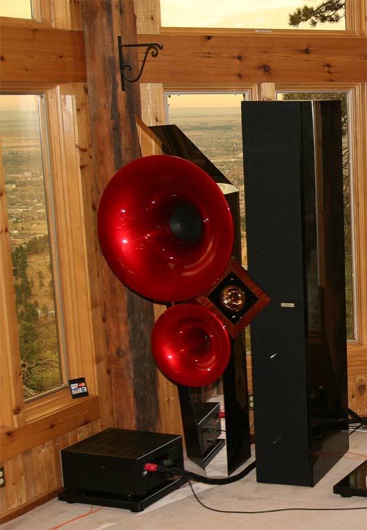 One of the Audio Note 'Galahad' power supplies for the M10 preamplifier.