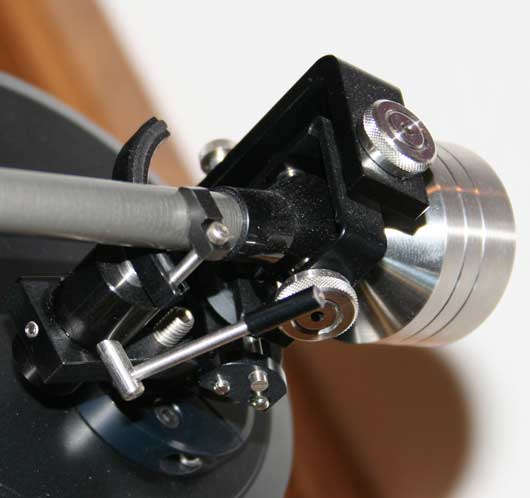 Closeup of the Brinkmann tonearm