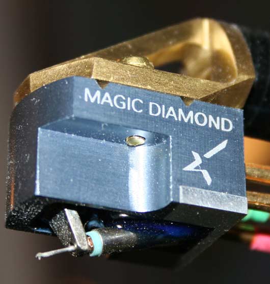 The Blue Magic Diamond cartridge on the Walker tonearm